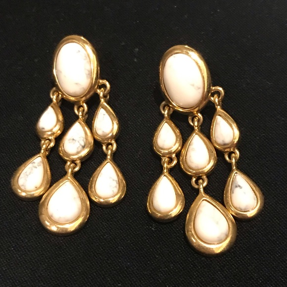 Jewelry - Gold and white pearl chandelier earrings